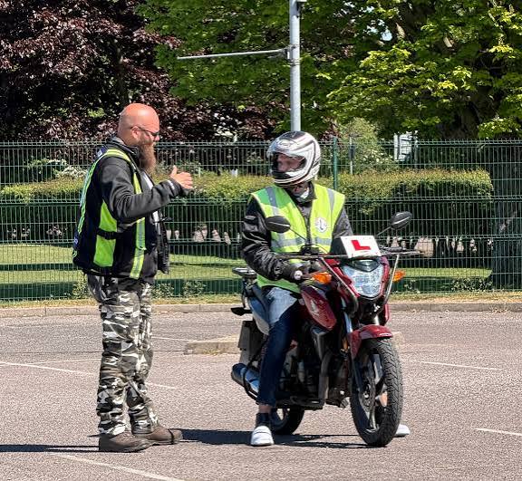 How to Apply for a Motorcycle Licence